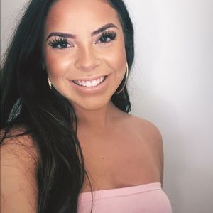 Meet your Posher, Nadia